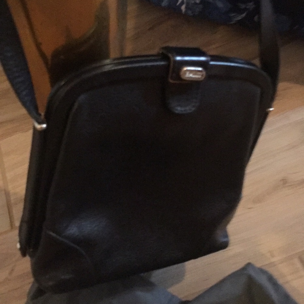 Vintage Bally cross body w dust bag
